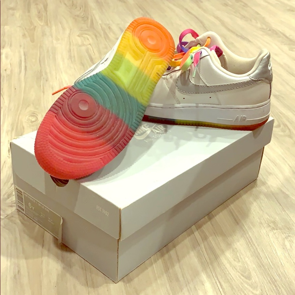 Nike AIR FORCE 1